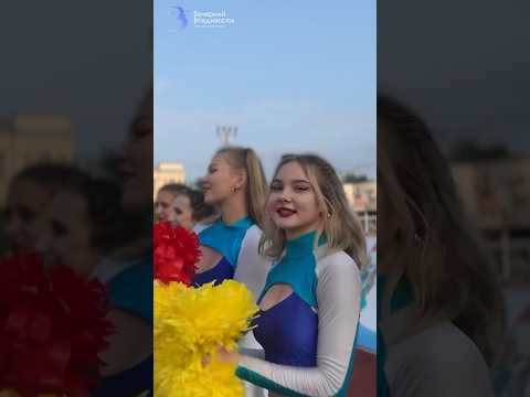 Зажигательная группа поддержки на спидвейной гонке! / #спидвей 2023