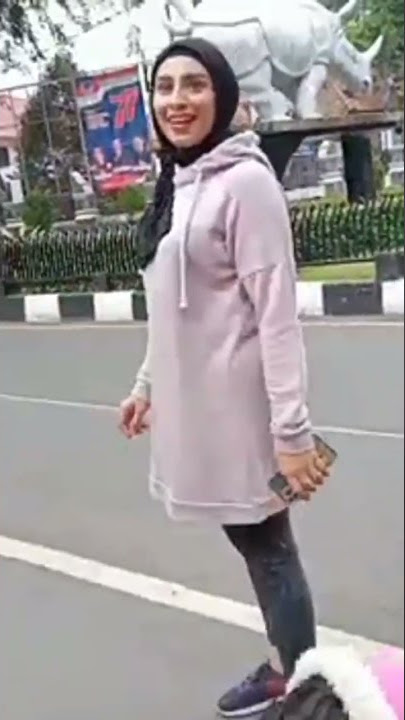 KETEMU ARTIS PAS JALAN JALAN