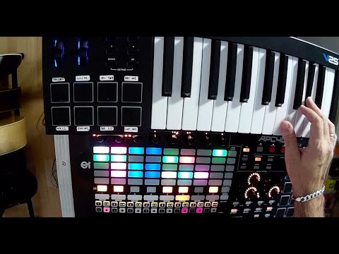 APC40 MKII & Ableton Live Guitar Looping - Relaxing tune - YouTube