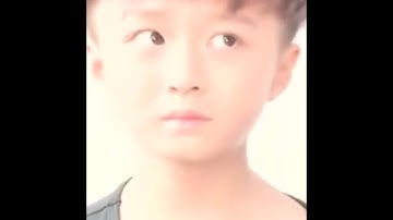 Cậu nhóc có ý tốt tặng suất cơm cho ông lão, nhưng lại là ông nội giàu có đang tìm đứa cháu thất lạc