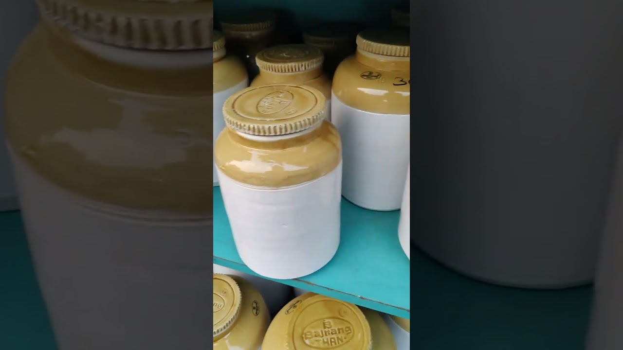 Chinni Maati Jar
Ceramic pickle Jar | Available on IndiaMART