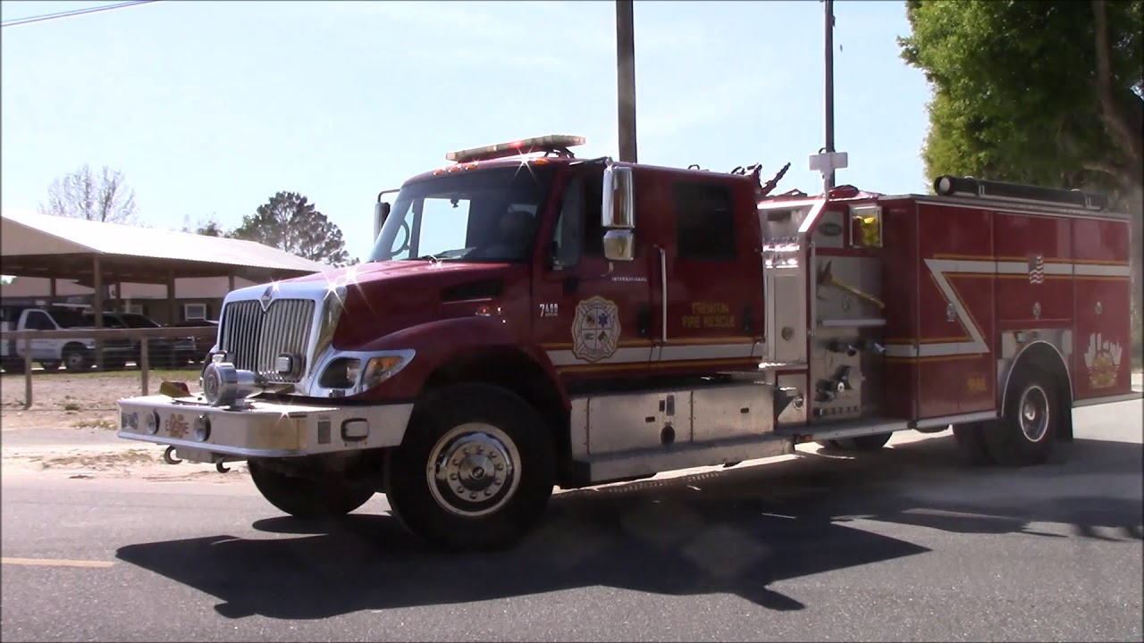 TRENTON VOLUNTEER FIRE RESCUE ENGINE 25 RESPONDING CODE 3!!! YouTube