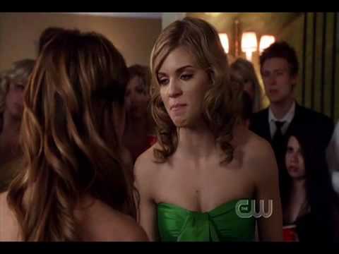 90210 Season Finale 1x24: Annie breaks down