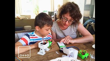 Camilo Parra Palacio: Build your own robot