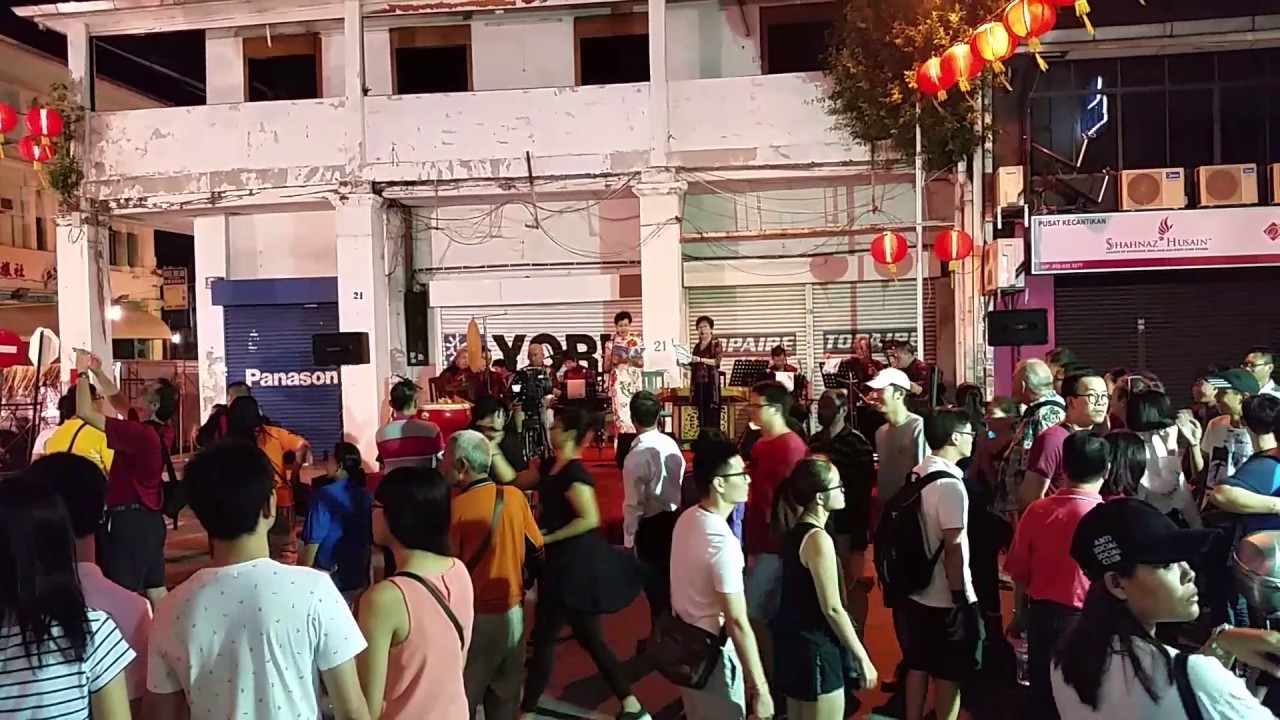 Traditional Chinese Singers at 7th Day Chinese New Year Festival in Georgetown, Penang, Malaysia