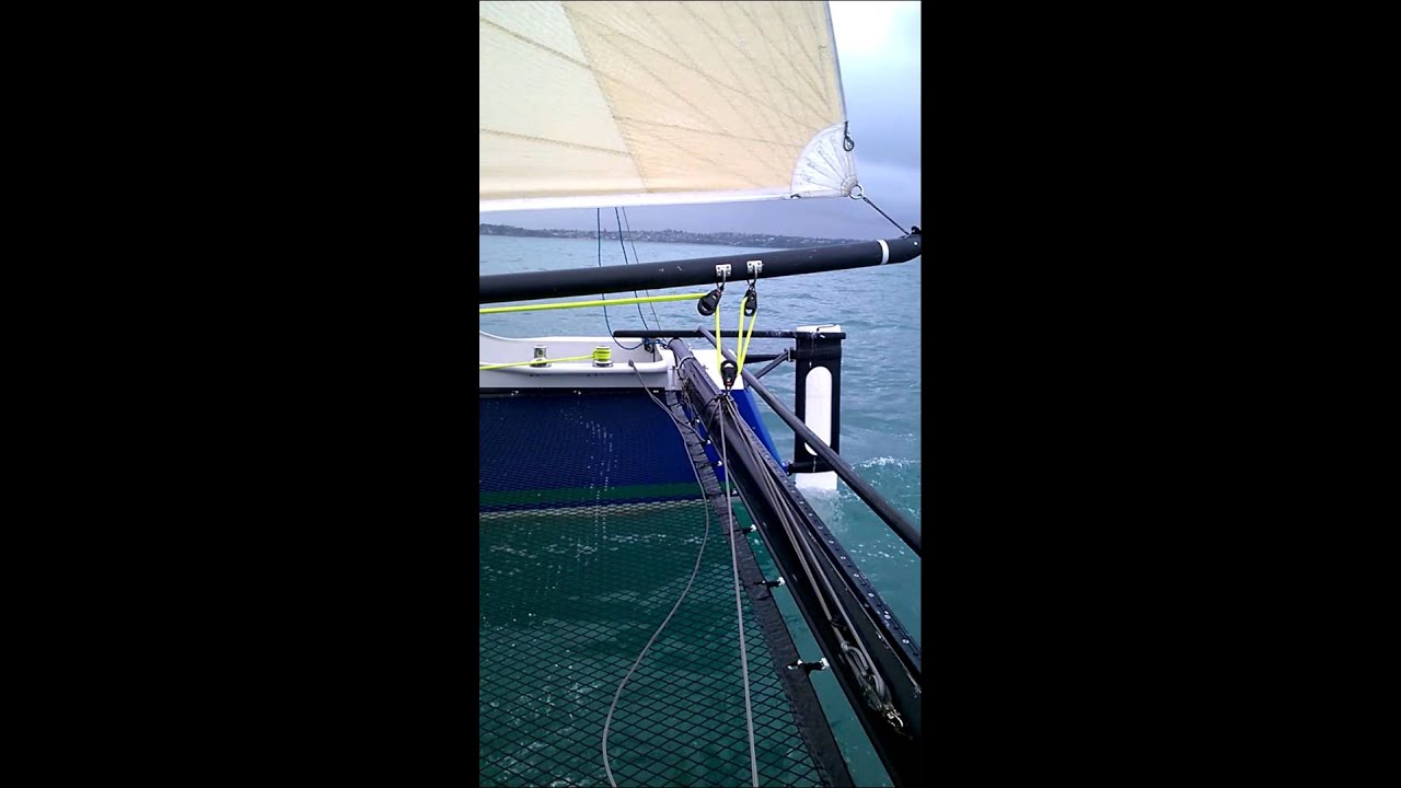 catamaran upwind sailing