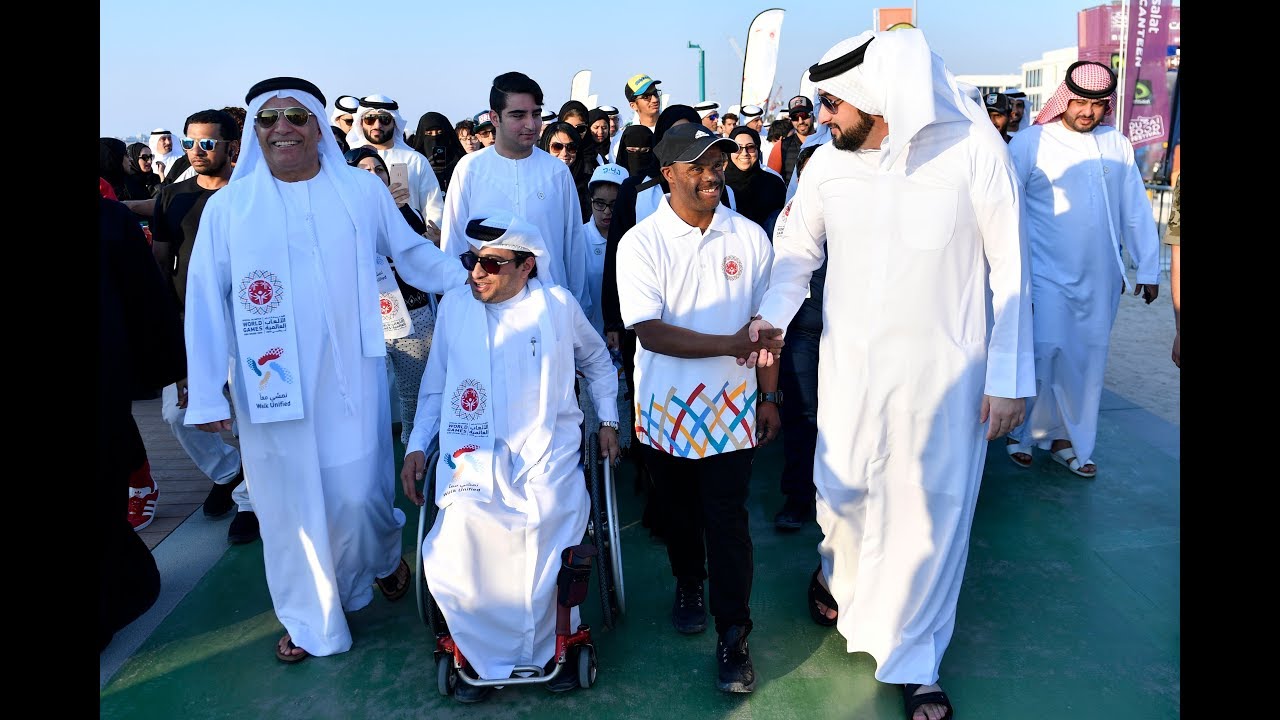 أحمد بن محمد يشارك في مبادرة