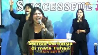 Hitam Atau Putih - Bethany Denpasar