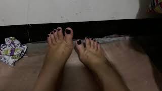 The Feet Of The Beautiful Ladytummy Kiss