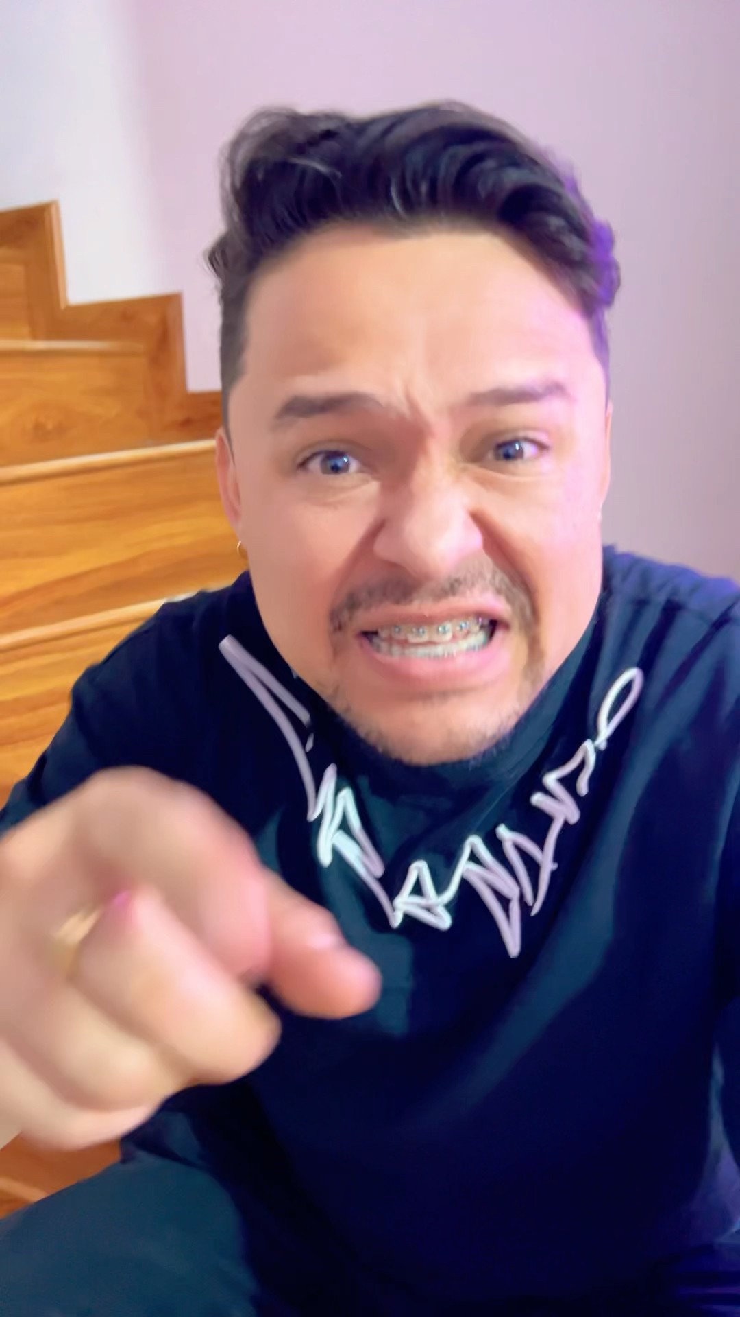 Cuando tu mamá no te deja HABLAR ?#humor #cosasdefamilia #comedia #shortviral