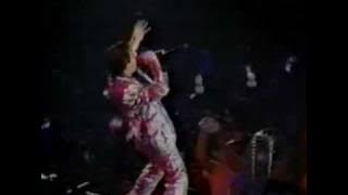 U2 - Ultraviolet (Light My Way) & With Or Without You (Washington August 16 1992)