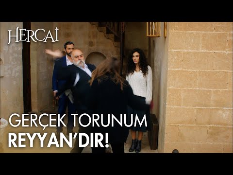 Nasuh, Reyyan'ın önünde