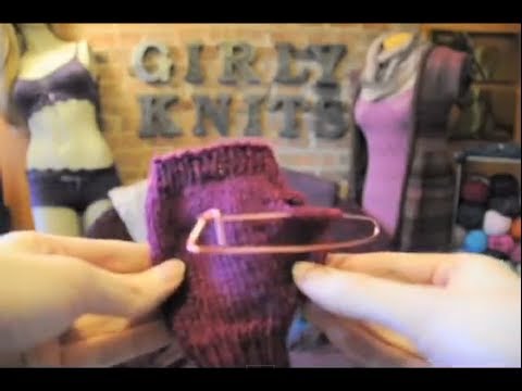 Video: How To Knit A Thumb