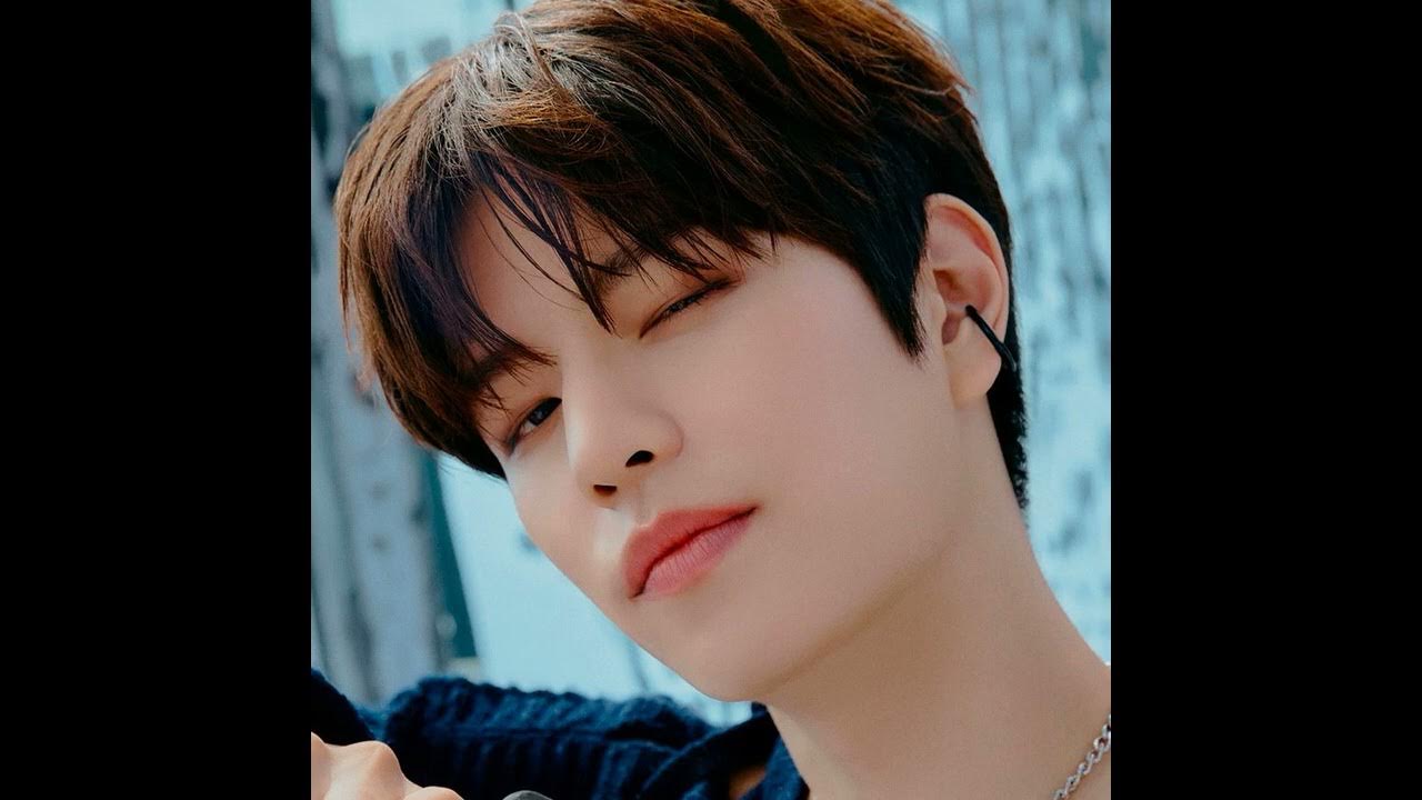 Сынмин кавер. Seungmin as we are. Сынмин мэниак. Stray kids сынмин. Seungmin as we are.