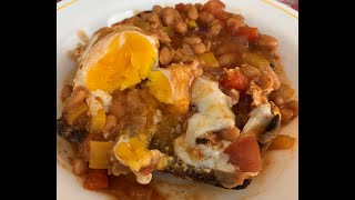 Baked beans w/ poached eggs