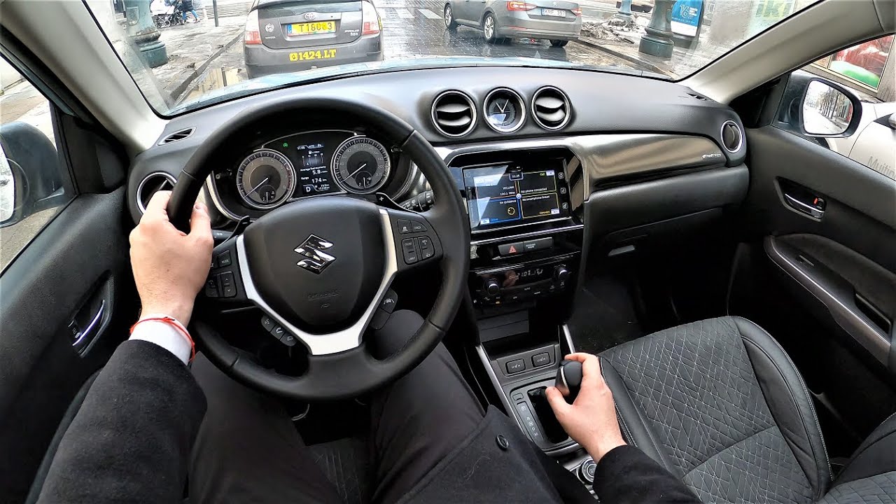 Suzuki Vitara Interior Layout & Technology | Top Gear