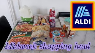 Aldi shopping with a £30 budget.