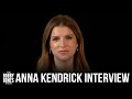 Capture de la vidéo Anna Kendrick On New Movie 'Alice, Darling' & Why She Doesn't Watch Her Own Movies In Public