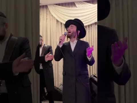 לייבי דייטש 🎤 אהרלה סמט 🎤 אושי לנדסמן ותזמורתו 🎹🎷🎸🎶🎼❣️❣️❣️