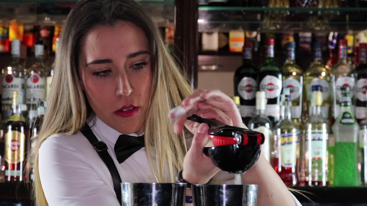 Debora Pedrini Professional Barlady: Cosmopolitan & Sex on the beach ...