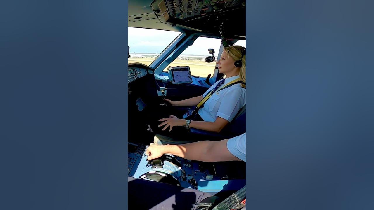 👩🏼‍✈️ Takeoff. Very focused!