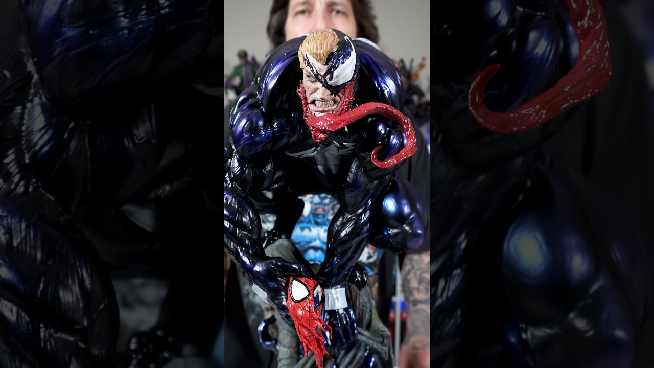 This VENOM Statue is SICK 🤮 #Venom #sideshowcollectibles