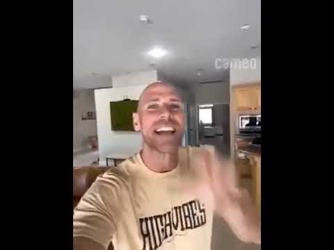 جوني سينس بيقولكم كل سنه وانتم طيبين وعيد مبارك