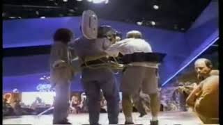 Pulp Fiction (1994) Behind the scenes - Quentin Tarantino Dancing