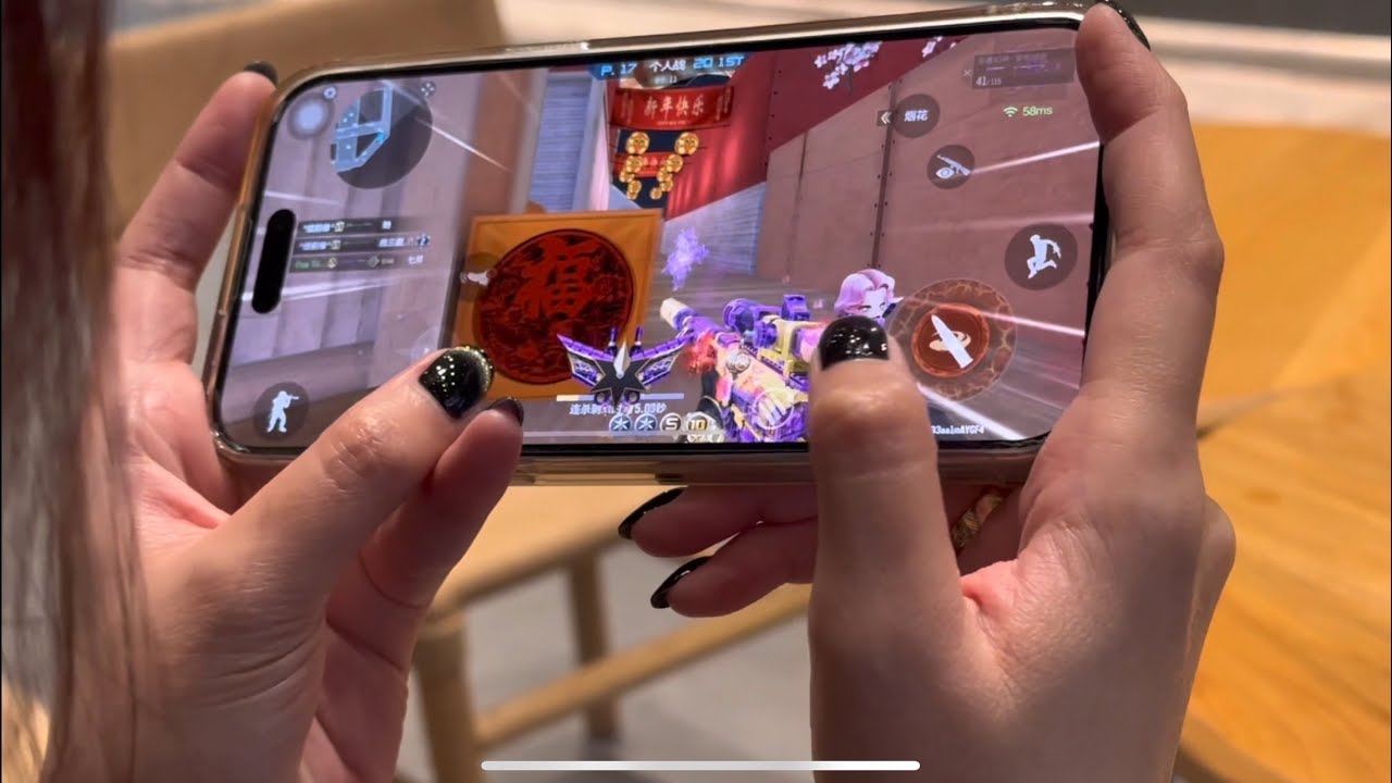 CF Mobile : Thao Tác Tay Của Nữ Game Thủ Sniper Đẳng Cấp Vợ Tuấn Sniper MiTzin