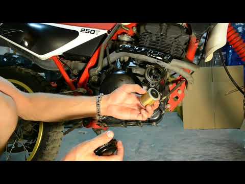 ДЛЯ НОВИЧКОВ: Как заменить масло в двигателе мотоцикла? Универсальный метод!