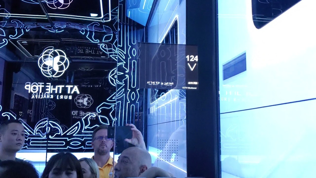 Dubai Burj Khalifa elevator going down