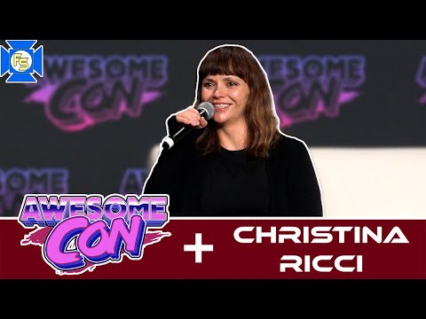 CHRISTINA RICCI Addams Family Panel – Awesome Con 2021