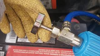 How To Recharge A/C Refrigerant on a 1999 Chevrolet 2500 Express Cargo Van screenshot 3