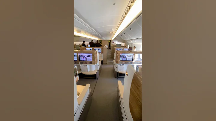 Emirates B777 retrofitted cabin #emirates #flight #travel #sky #youtube #youtuber #short #shorts