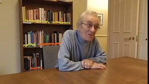 WWII veteran Pamela Reynolds recalls an idiotic se...