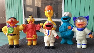 Sesame Street Dress Up 2003- Jollibee Philippines 