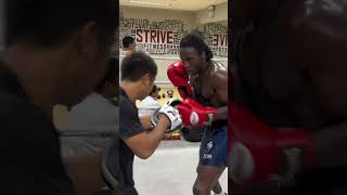 Staying ready⚡️🥊 with blazing speed @toprank #viral #boxing #sparringsession