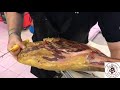 Como deshuesar un jamón en una sola pieza .