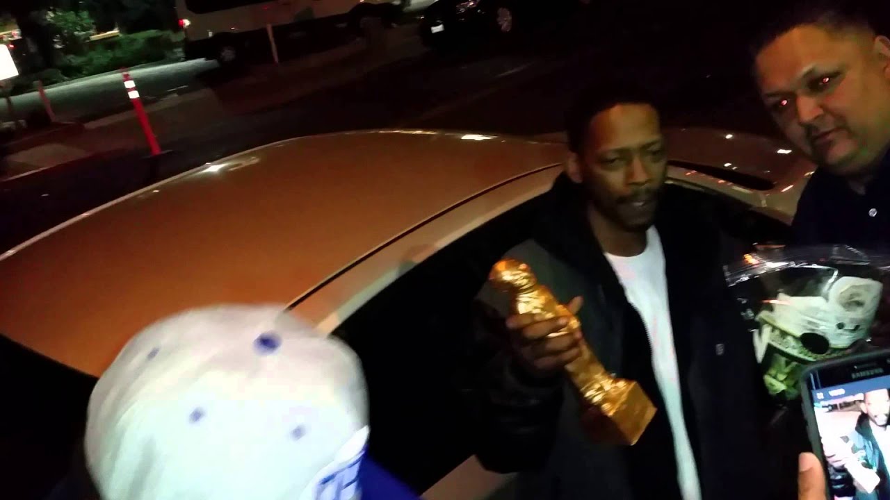 Kurupt gets Grrrrd Award from Cuzzalo Ink