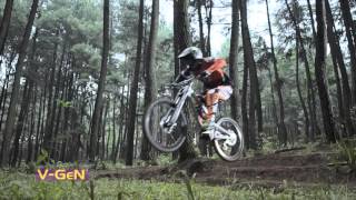 Download lagu TVC V-Gen Versi Biker & Photographer