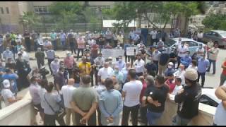 الحراك الشعبي ينظم وقفة أمام بلدية بيرزيت رفضا لمصنع الأسفلت - الزفتة