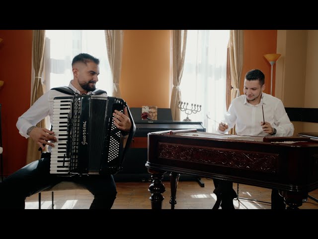 Hora Fetelor ❤️ - Daniel Migodici & Catalin Iancu class=