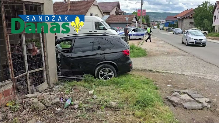 Teška saobraćajna nesreća u Novom Pazaru: BMW se zakucao u kuću, povrijeđene dvije osobe