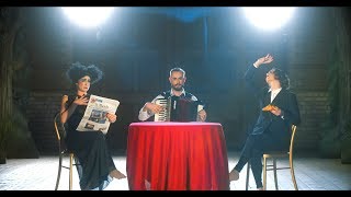 THE FRENCH BREXIT SONG - Amanda Palmer, Sarah-Louise Young & Maxim Melton chords