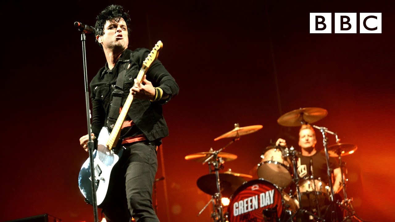 Green Day performs Boulevard of Broken Dreams at Reading Festival