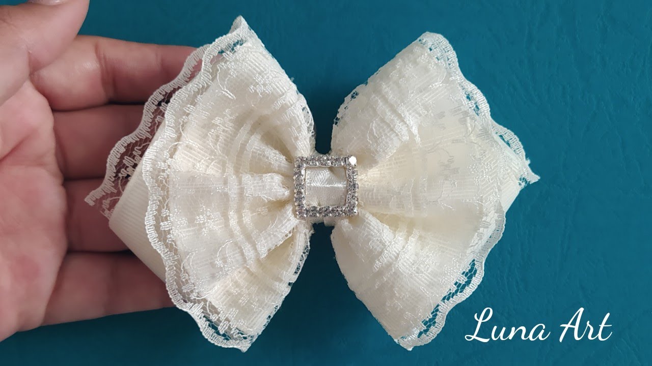 Lazo super tierno con blonda, Luna Art