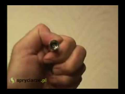 Wideo: Jak Zrobić Laser Z Latarki