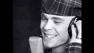 East 17 - Stay Another Day (Official Music Video)