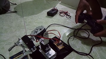 Cánh tay robot 3 bậc tự do điều khiển bằng tay cầm PS2