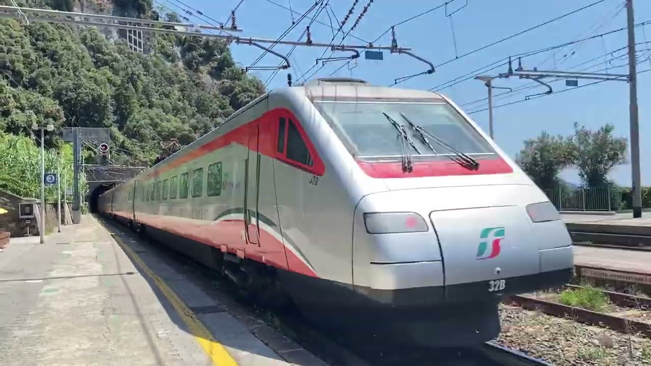 Trenitalia Frecciargento ETR485 (32A/B) quickly passing Monterosso station Italy 20/7/24